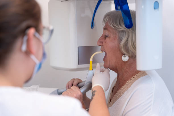 Best Emergency Dentist for Knocked-Out Tooth in Oakbrook Terrace, IL